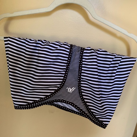 Cheer shorts - Picture 2 of 2